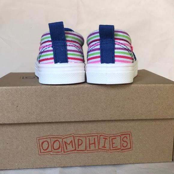 OOMPHIES Striped Slip-On shoes - Picture 3 of 6